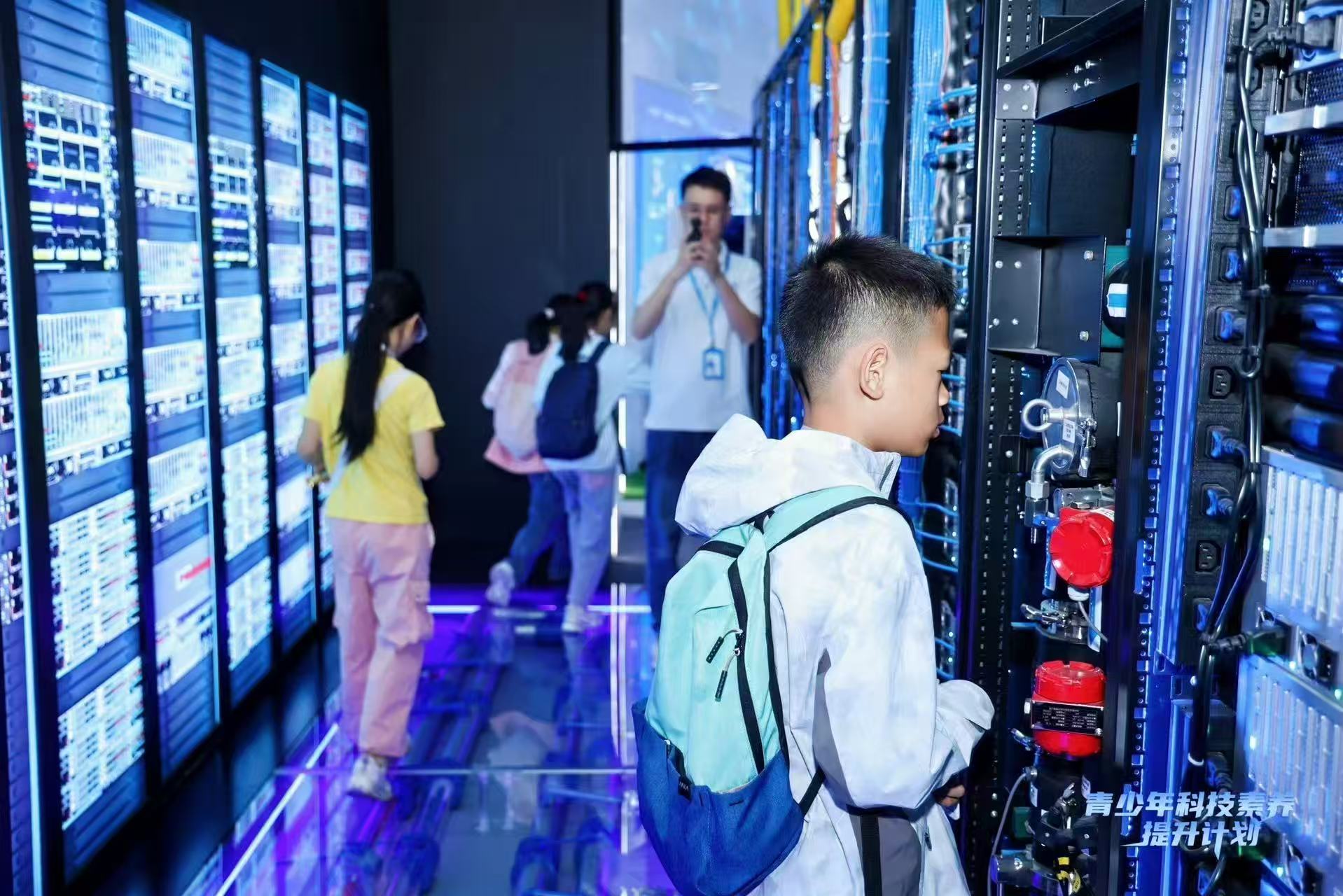 f5e6e2ce13f7f55a5a8328b9ae918a94.jpg f5e6e2ce13f7f55a5a8328b9ae918a94.jpg